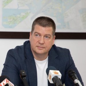 Кадрите на Борисов в страната се предават „без бой“: Кметът на Стара Загора напусна кораба