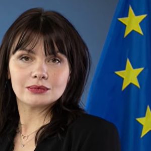 Теодора Георгиева е с охрана, след като сигнализира за натиск от висши прокурори и Пеевски