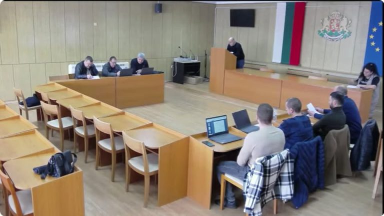 Председателят на Общинския съвет в Белово Костадин Варев е отстранен от поста